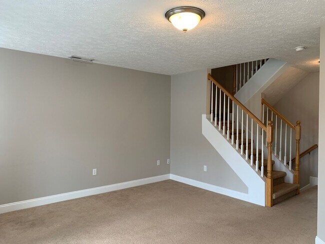 Foto del edificio - 3 Bedroom, 2.5 Bath Townhouse with 1 Car G...