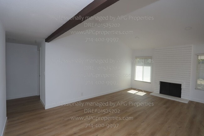 Building Photo - 3324 S Olive St