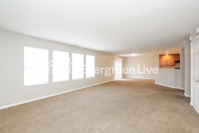 Foto del edificio - 3940 Planewood Dr