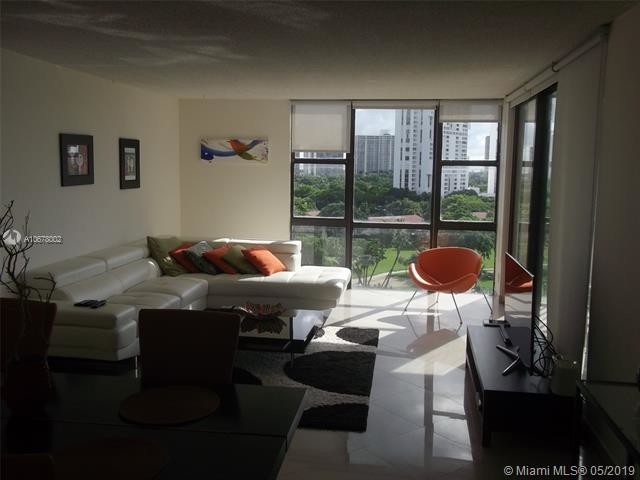 Building Photo - 20379 W Country Club Dr  1033