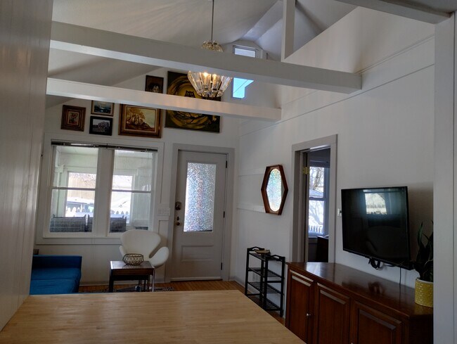 Foto del edificio - 6621 W Adler St