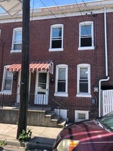 Building Photo - 825 Beatty St