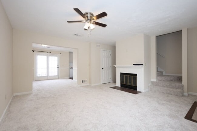 Photo - Spacious 3-Bedroom Townhouse for Rent in Prime Roswell Location