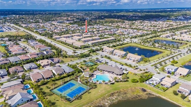 Foto del edificio - 4828 Chantilly Rd