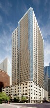 Building Photo - 1 E Delaware Pl