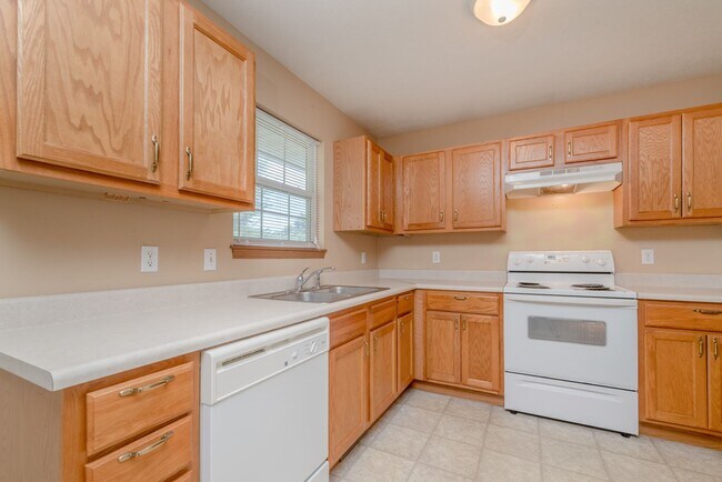 Foto del edificio - SE Springfield Home Just for YOU!!!  3Bed/...