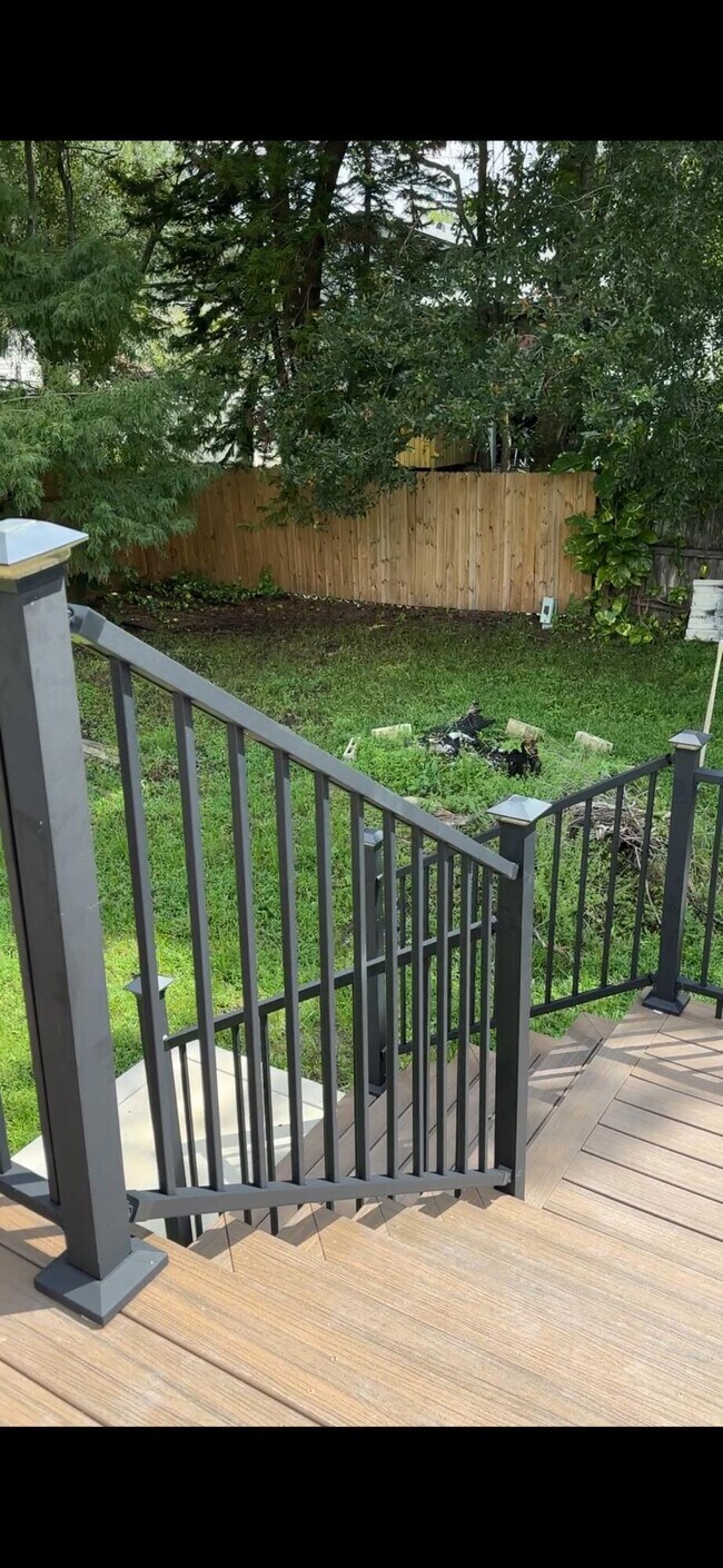 Foto del edificio - 3420 Harrow Ln