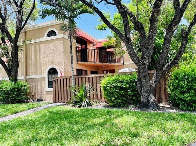 Building Photo - 8200 Severn Dr