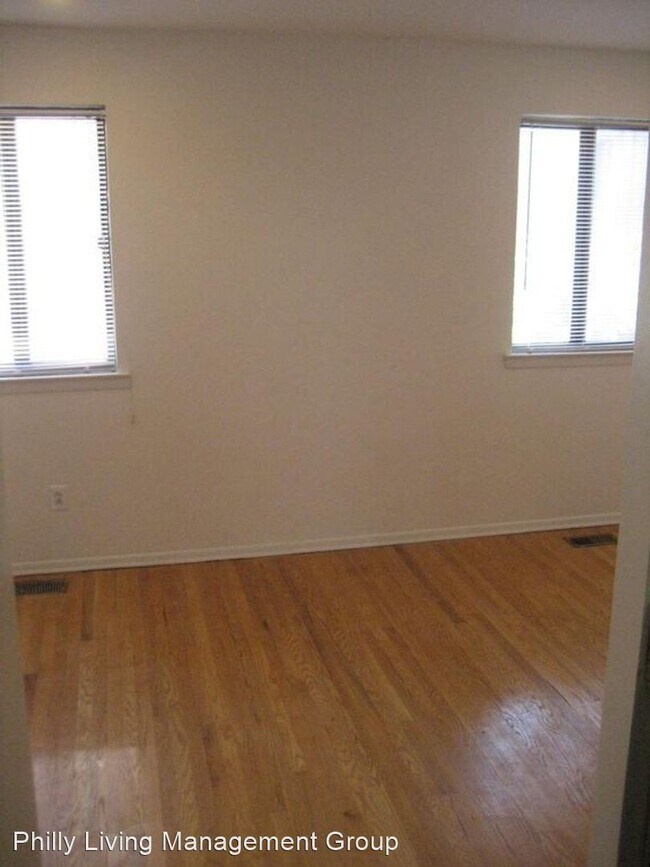 Building Photo - 3 br, 2.5 bath House - 514 Randolph Court #D