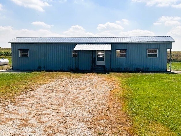 Primary Photo - 11058 E 1500 North Rd