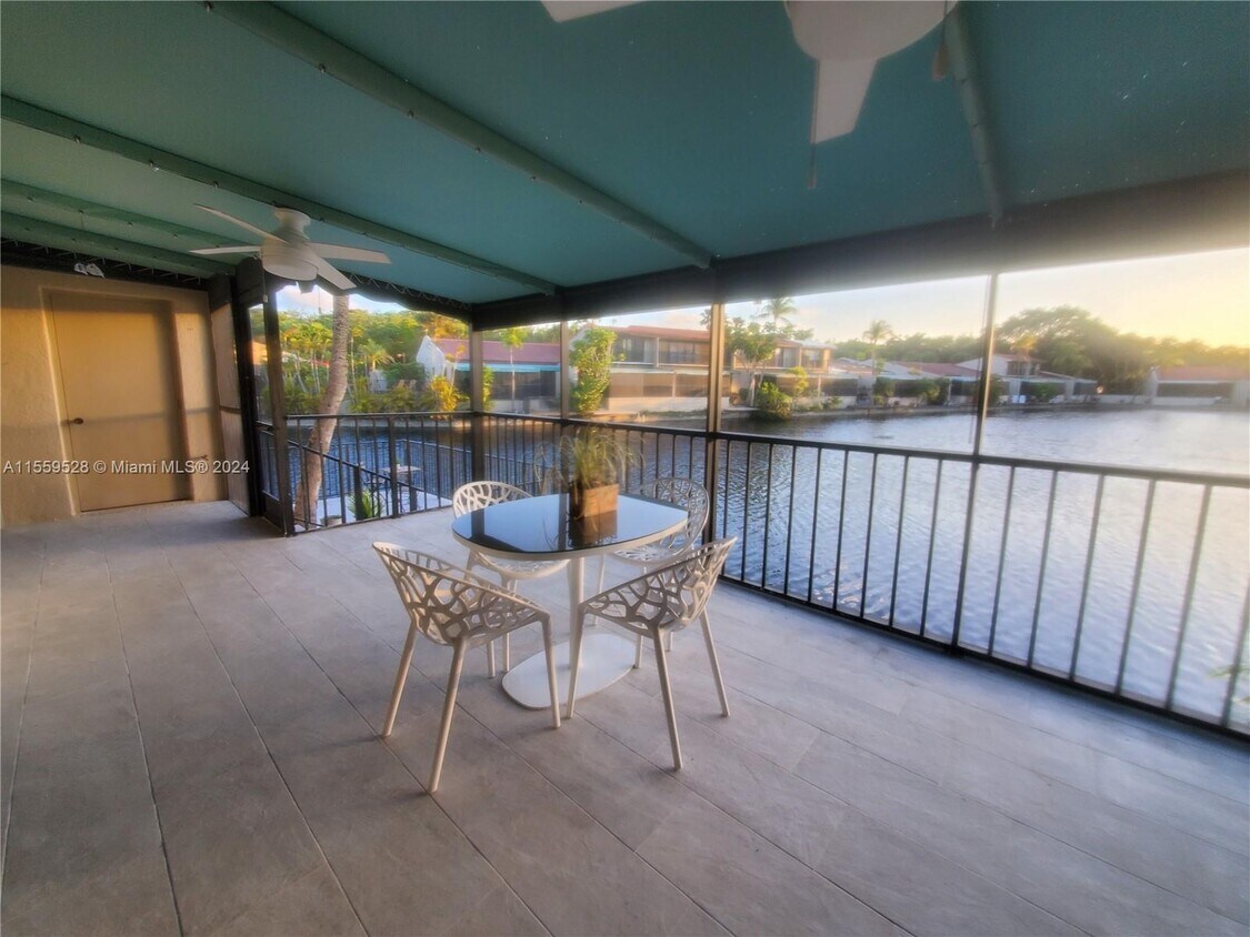 Foto principal - 8350 Dundee Terrace