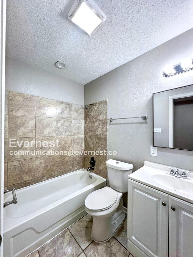 Building Photo - 3997 Tuscany Dr