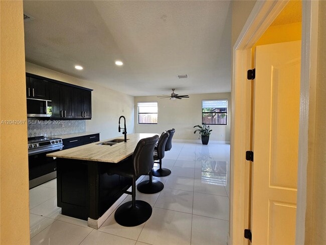 Foto del edificio - 23991 SW 114th Ct