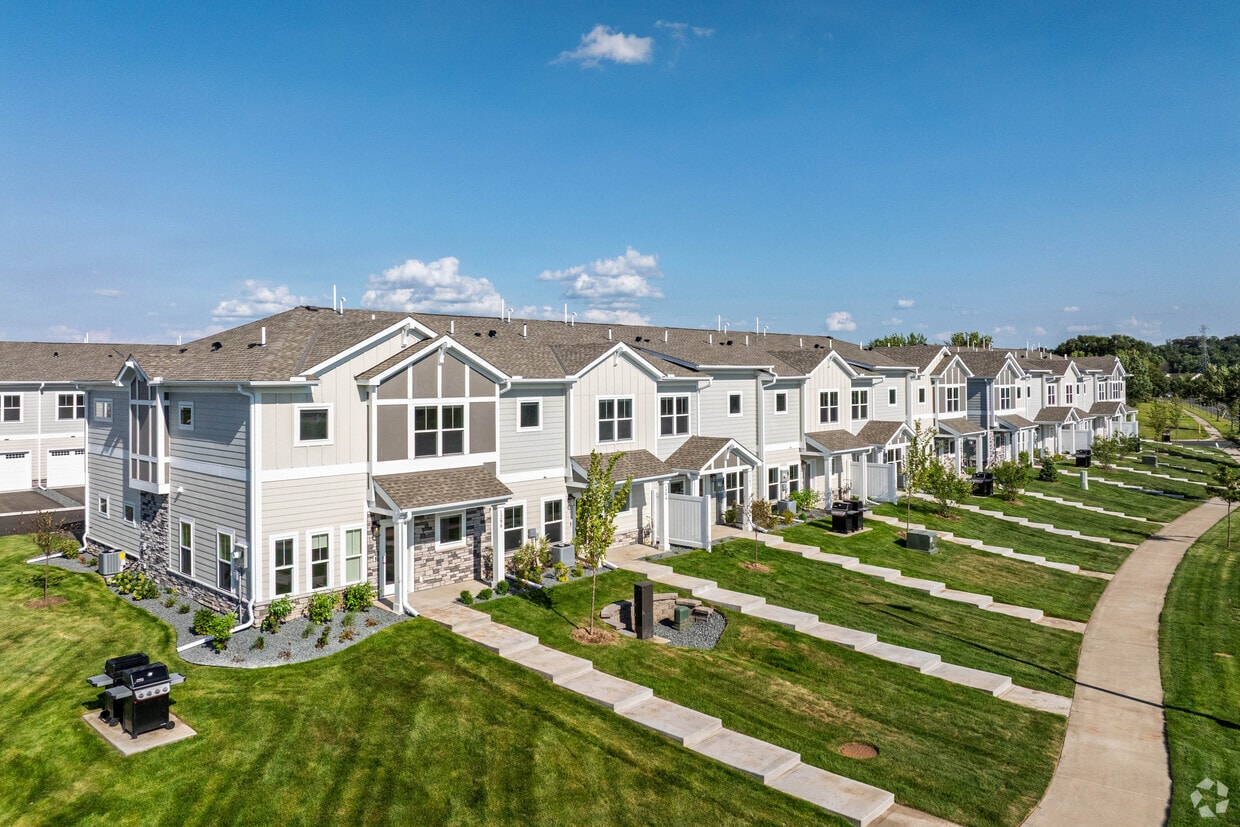 Primary Photo - Gateway Court Townhomes - Shakopee, MN