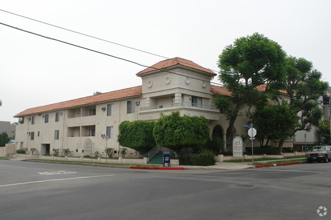 Building Photo - The Yarmouth Apartments