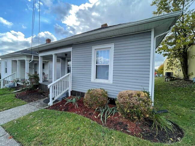 Foto del edificio - Cute Efficient Home Downtown Shelbyville