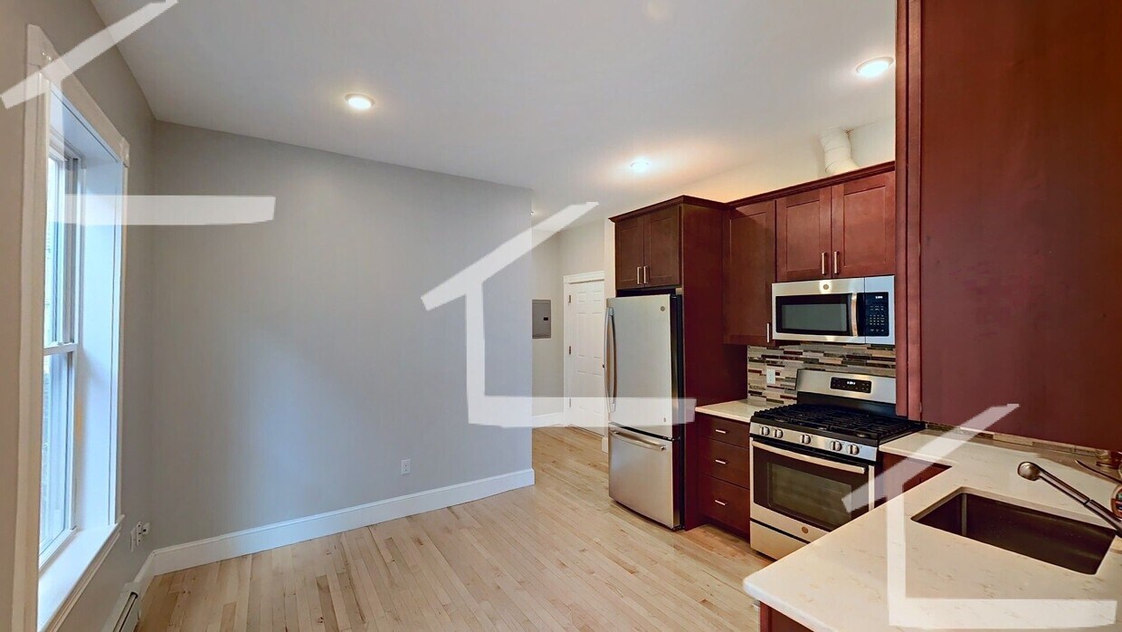 GREAT 1Br/1Bth. Heat/Hot Water/Gas included in rent - 1Br/1Bth, Laundry Onsite
