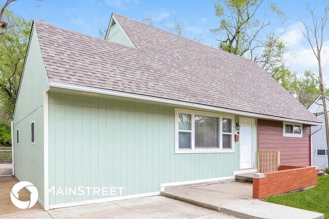 Building Photo - 8607 Corrington Ave