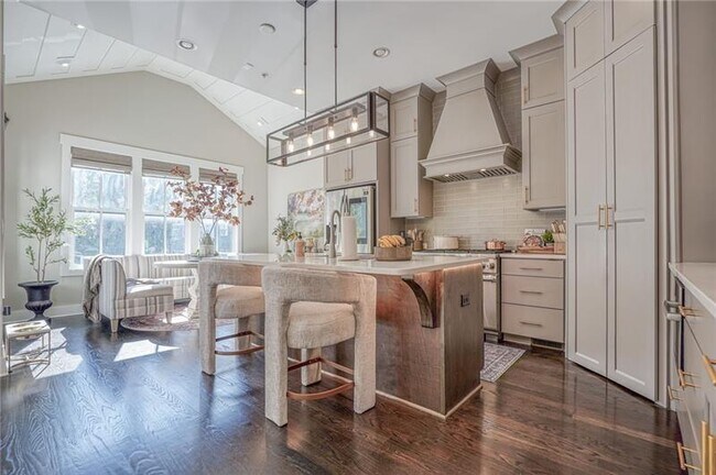 Foto del edificio - 984 Memorial Walk SE