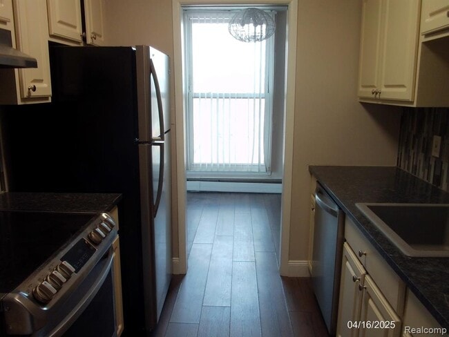 Building Photo - 1941 Orleans St