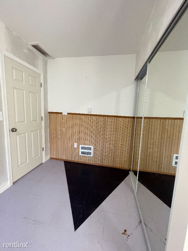 Building Photo - 2 br, 1 bath House - 21803 108th Ave SE