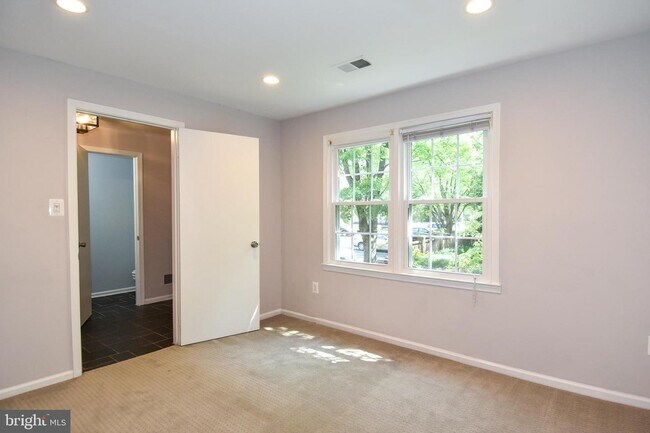 Foto del edificio - 2234 N Tuckahoe St