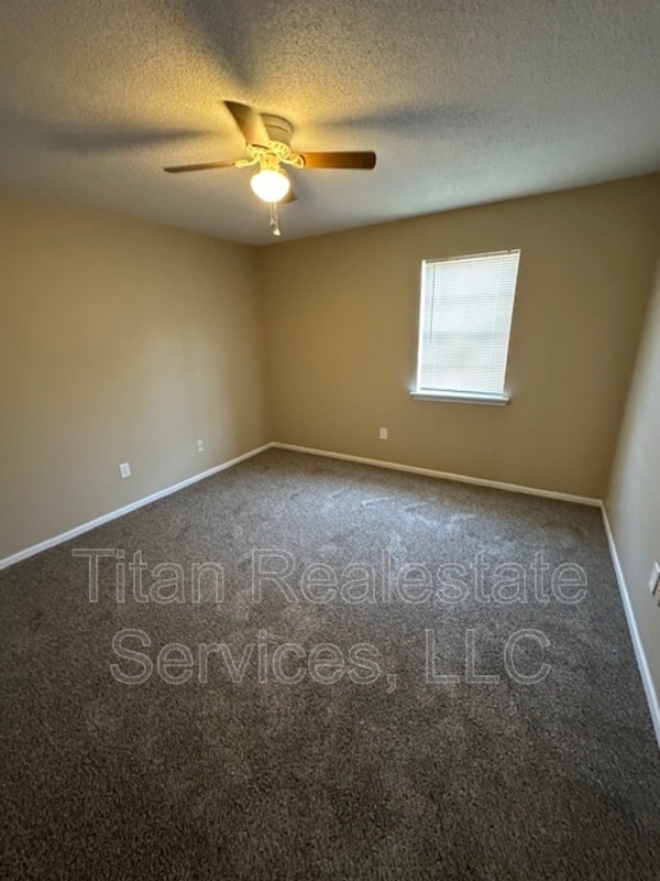 Building Photo - 108 Hummingbird Ln