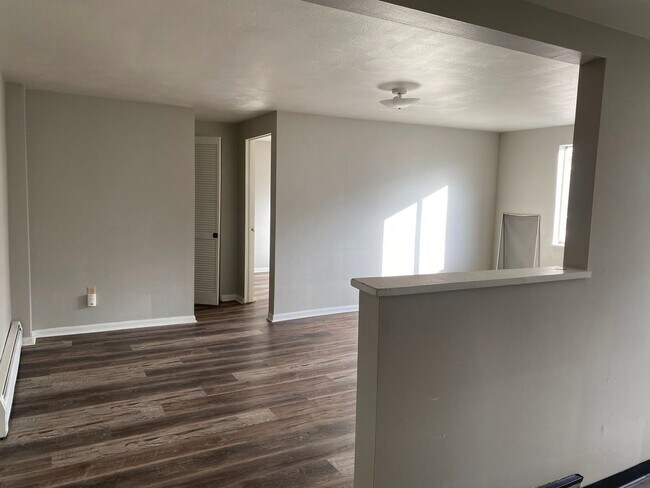 Photo - Cute & Convenient 1 Bedroom, 1 Bath Apartm... House