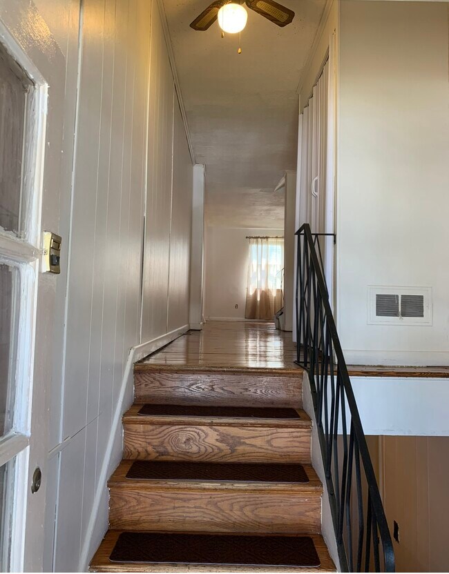 Foto del edificio - 62 Oakmont Dr