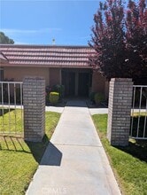 Building Photo - 27535 Lakeview Dr