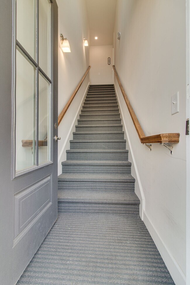 Foto del edificio - 1980 Carothers Rd