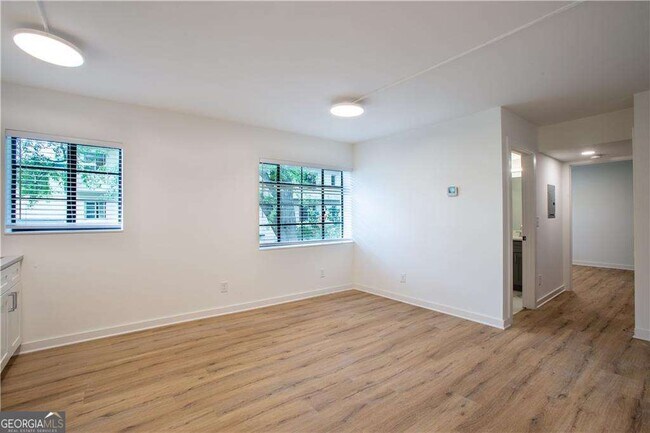Building Photo - 43 25th St NW