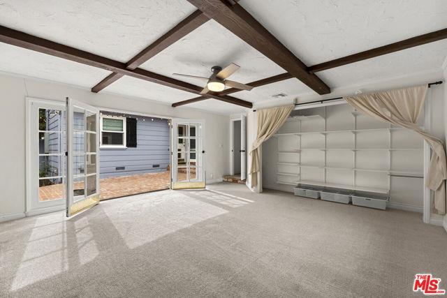 Foto del edificio - 4506 Nagle Ave