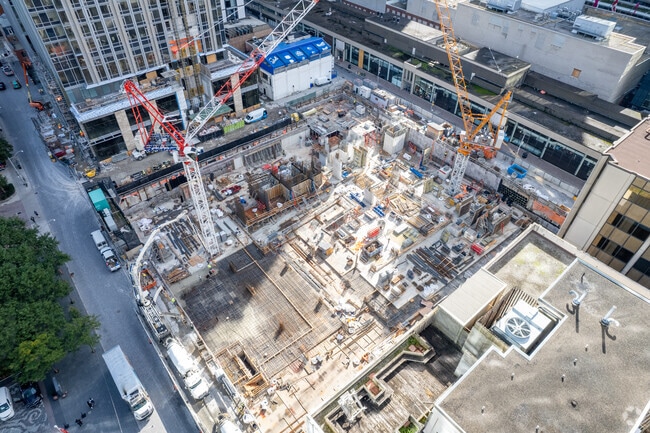 Building Photo - 11 Yorkville