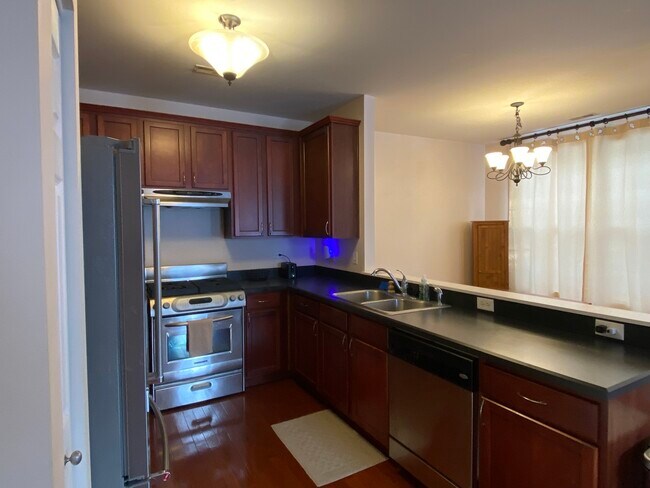 Foto del edificio - 1587 Millbrook Dr