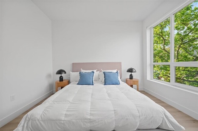 Foto del edificio - 17 Ave E