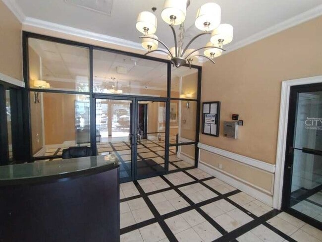 Building Photo - 311 W Ashley St