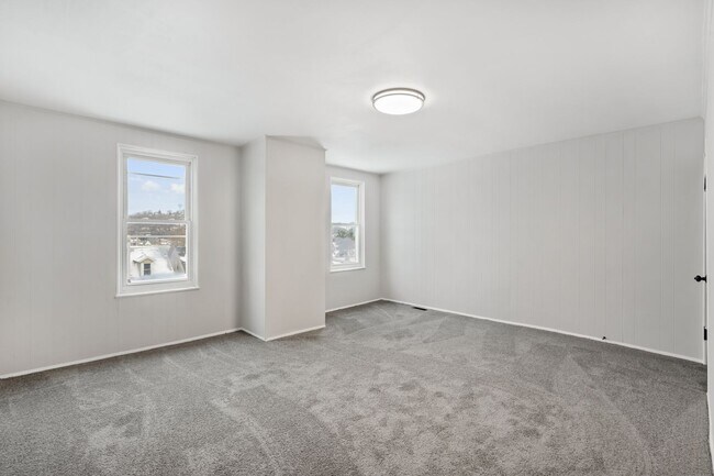 Building Photo - 4546 Penn Ave