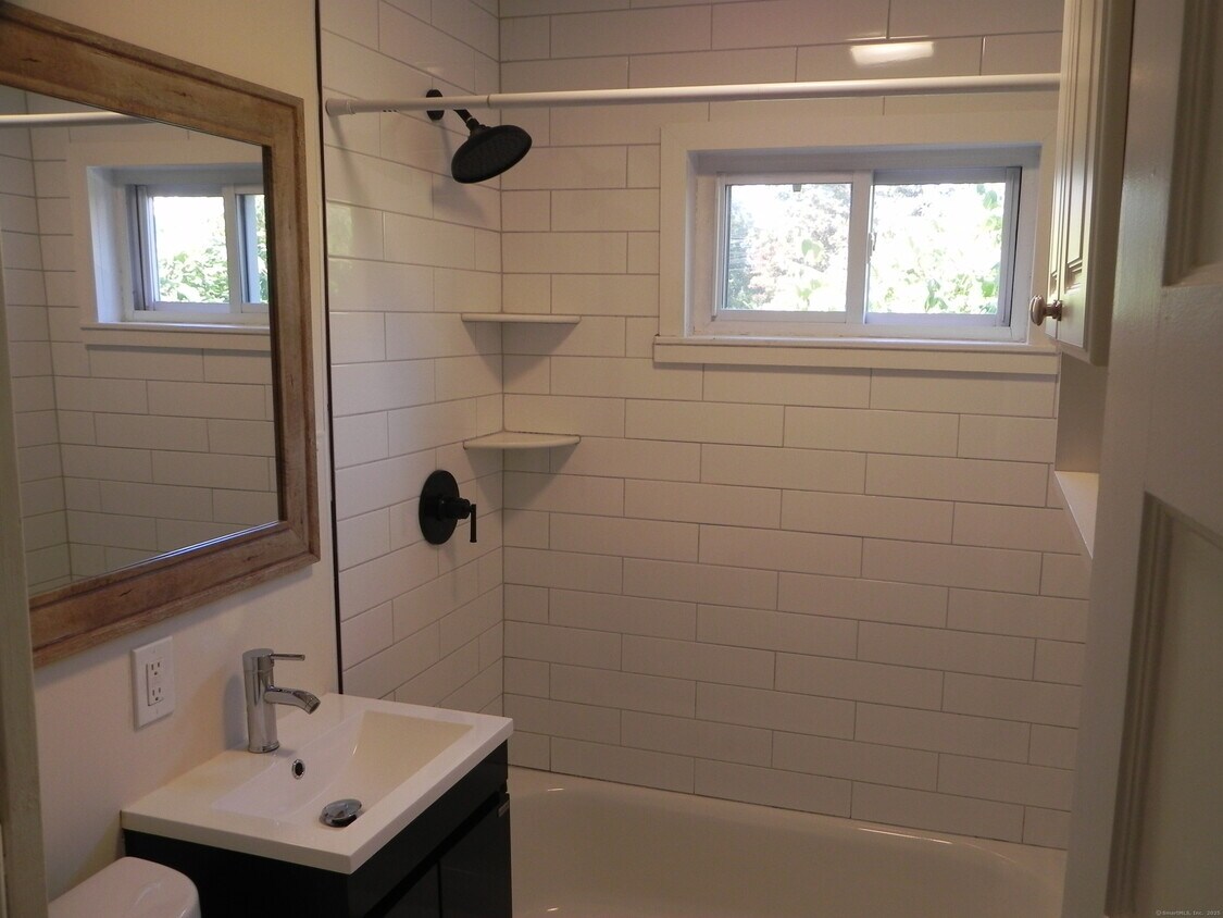 Foto principal - 186 Grasmere Ave