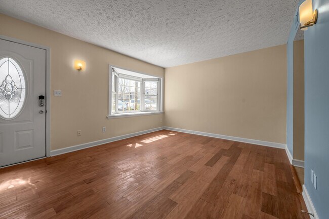 Building Photo - 139 Regency Point Path