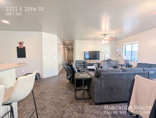 Foto del edificio - 1311 E 10th St