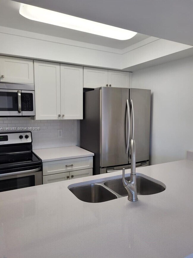 Building Photo - 10001 W Atlantic Blvd