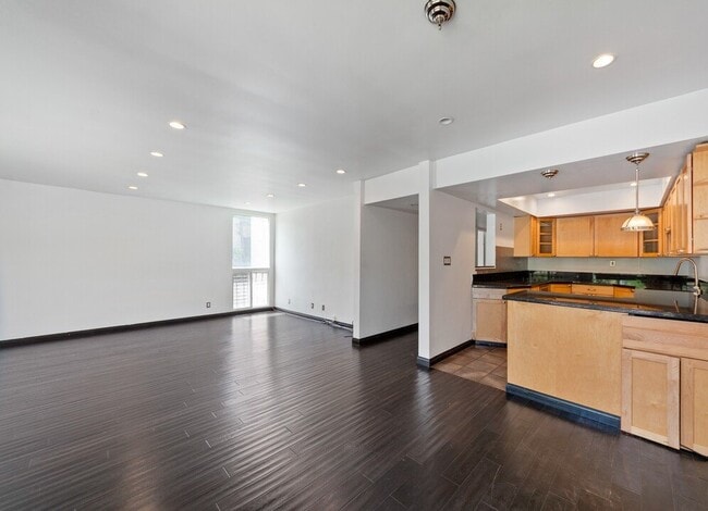 Photo - 5650 Cambridge Way Apartment