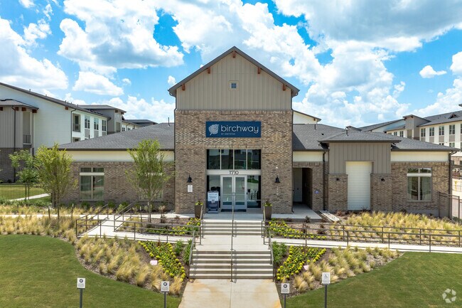 Oficina de arrendamiento - Birchway Denton (TX)