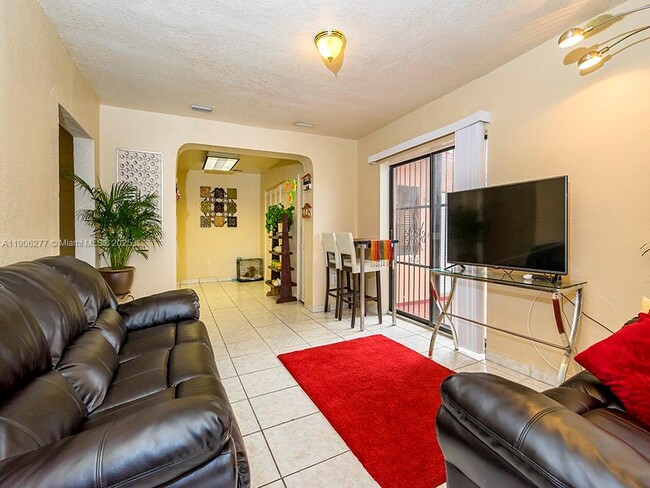 Building Photo - 2460 NW 15th St