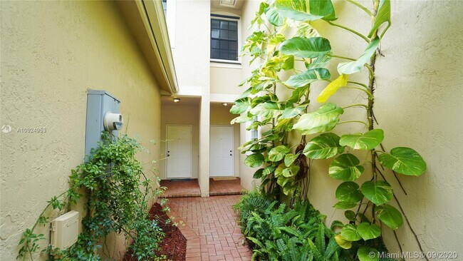 Foto del edificio - 4304 Vineyard Cir