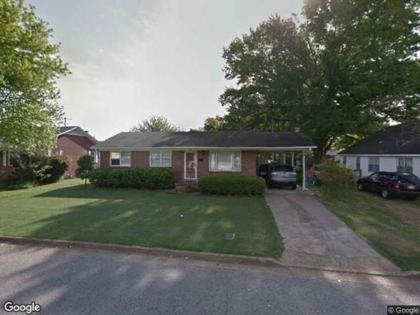 Primary Photo - 108 Fonville St