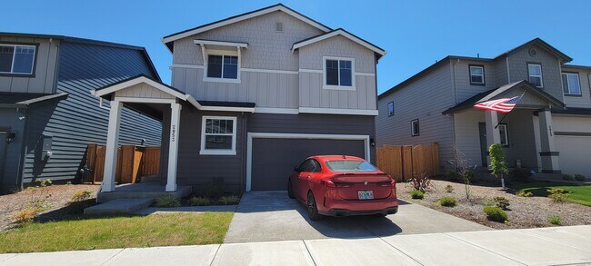 Building Photo - 2053 S Meadowlark Loop