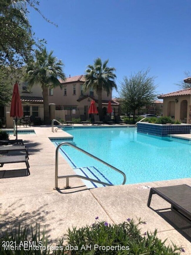 Foto del edificio - 3 br, 2.5 bath House - 3720 E DOGWOOD