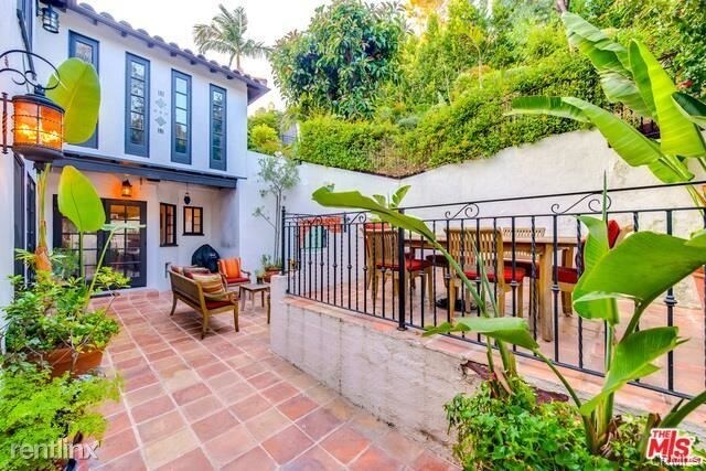 Foto principal - 5881 Locksley Pl